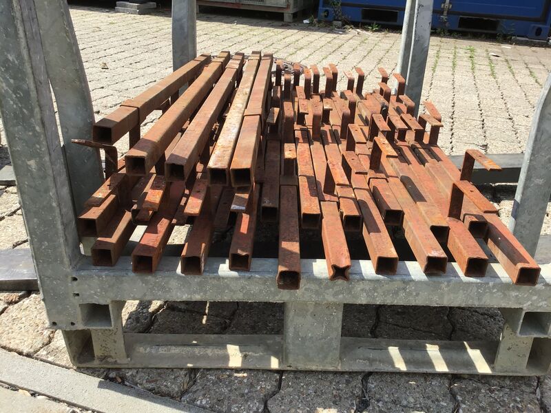 Doka / Ringer | Geländerpfosten für Gerüstkonsole | so000586 V13