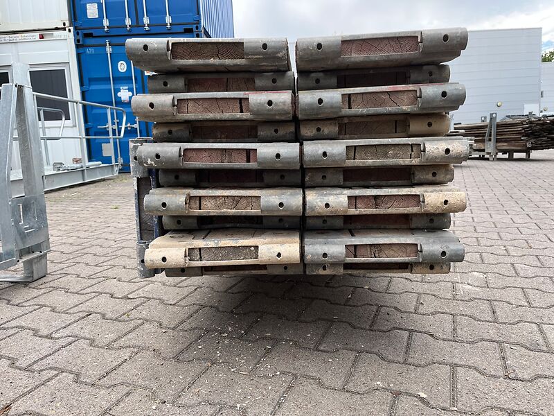 Hünnebeck | Bosta | Vollholzböden L300 aussortiert | so001417 I24