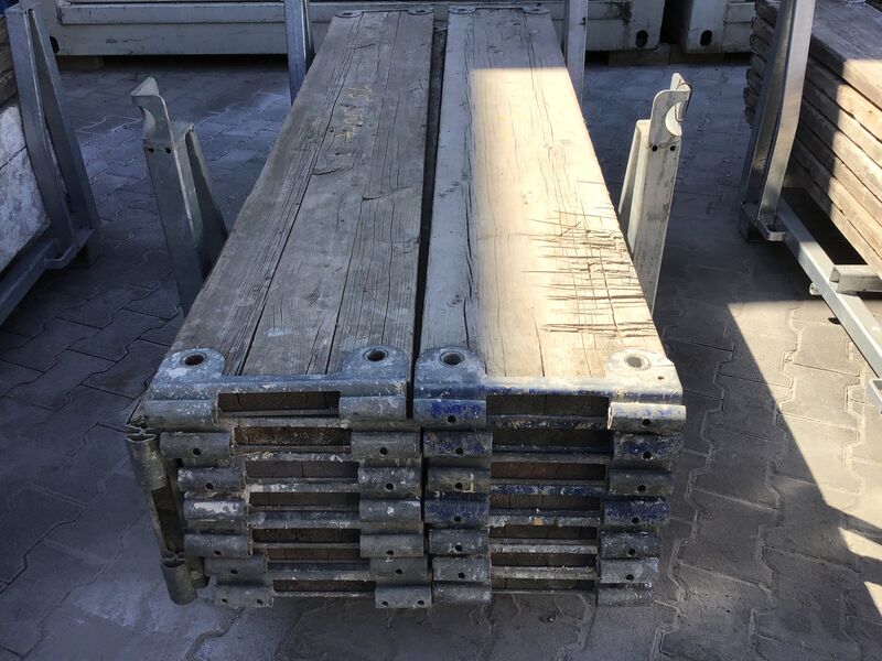 Hünnebeck | Bosta70 | Vollholzböden, L200, aussortiert | so000512 I24