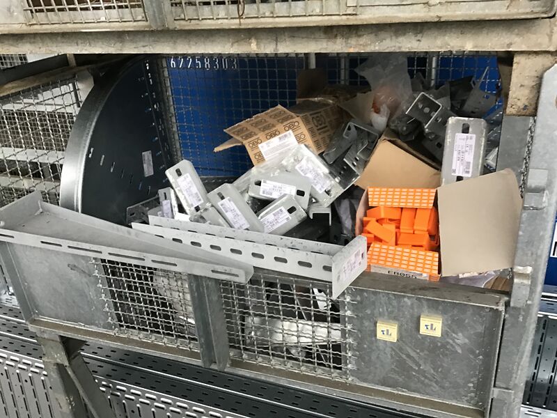 Kabelpritschen und Befestigungszubehör | so001310 I24 Kabelpritschen und Befestigungszubehör | so001310 I24