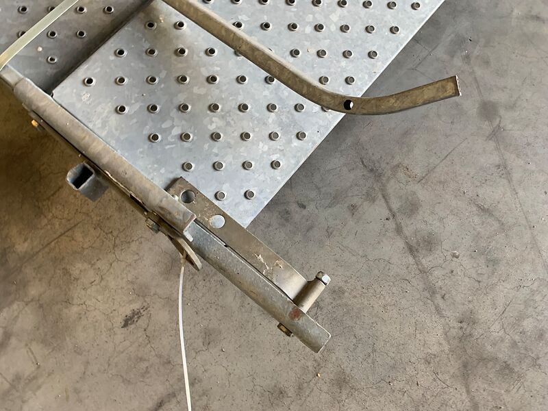 Bautreppe, 12 Stufen mit Geländern | so001366 I24 Bautreppe, 12 Stufen mit Geländern | so001366 I24