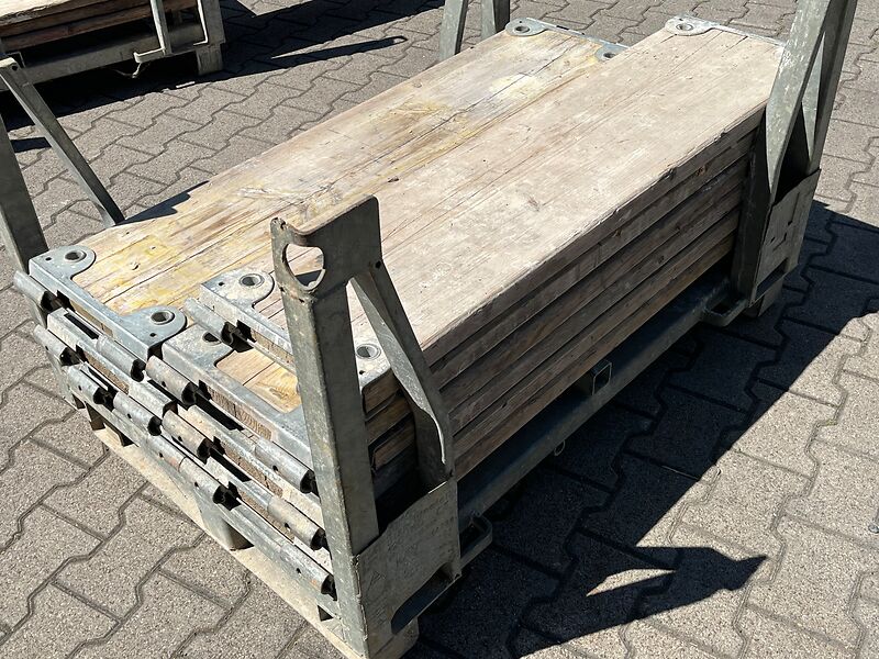 Hünnebeck | Bosta | Vollholzböden L125 aussortiert | so001424 I24