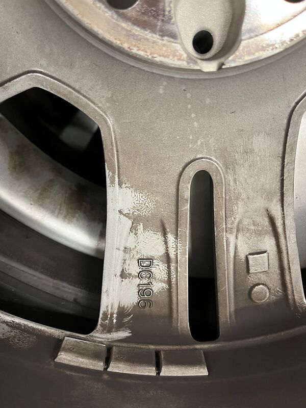 Winterreifen Michelin auf Alufelgen Mercedes | so001352 I24 Winterreifen Michelin auf Alufelgen Mercedes | so001352 I24