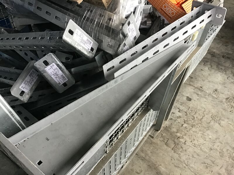 Kabelpritschen und Befestigungszubehör | so001310 I24 Kabelpritschen und Befestigungszubehör | so001310 I24