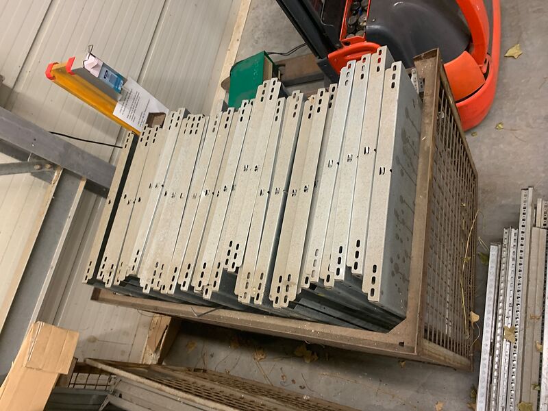 Lagerregal, demontiert, viele Teile | so001363 I24 Lagerregal, demontiert, viele Teile | so001363 I24