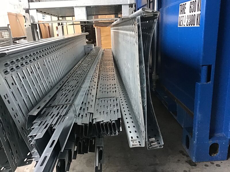 Kabelpritschen und Befestigungszubehör | so001310 I24 Kabelpritschen und Befestigungszubehör | so001310 I24