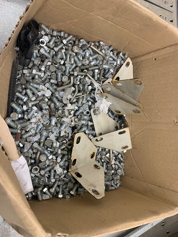 Lagerregal, demontiert, viele Teile | so001363 I24 Lagerregal, demontiert, viele Teile | so001363 I24