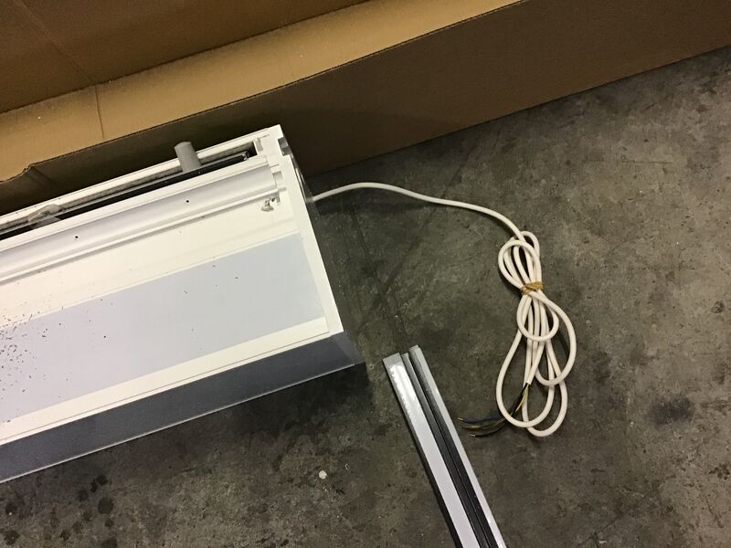Aufsatzrollladen, elektr., neu, OVP, B 930 x H 2130mm | so001135 I24