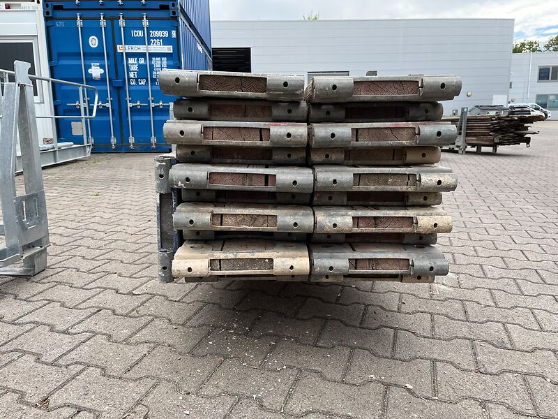 Hünnebeck | Bosta | Vollholzböden L300 aussortiert | so001417 I24