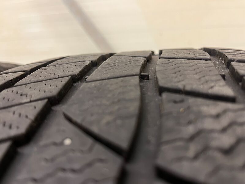 Winterreifen auf Alufelgen 255/50 R20 | so001367 I24 Winterreifen auf Alufelgen 255/50 R20 | so001367 I24