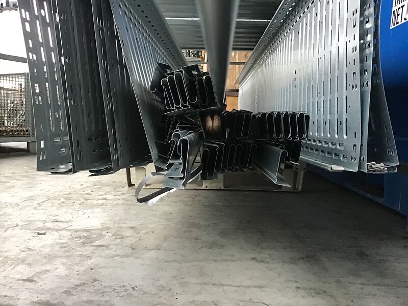 Kabelpritschen und Befestigungszubehör | so001310 I24 Kabelpritschen und Befestigungszubehör | so001310 I24