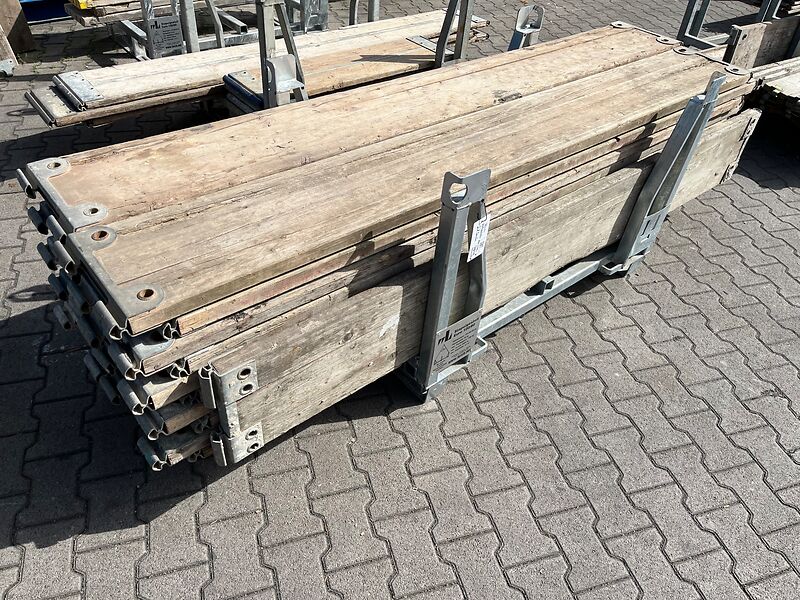 Hünnebeck | Bosta | Vollholzböden L250 aussortiert | so001419 I24
