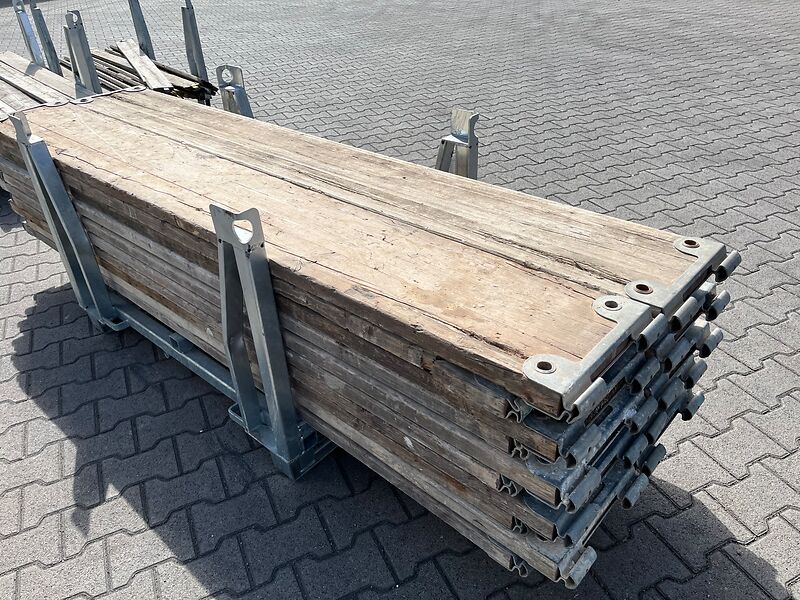 Hünnebeck | Bosta | Vollholzböden L250 aussortiert | so001419 I24