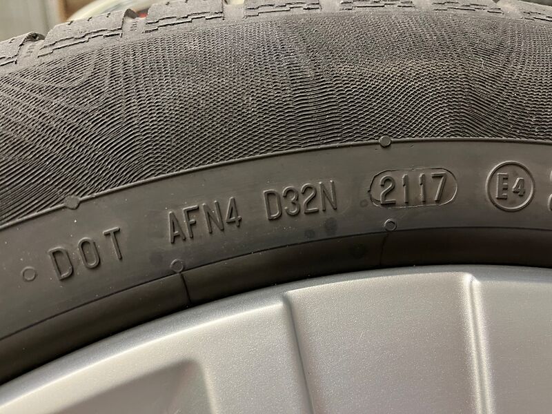 Winterreifen auf Alufelgen 255/50 R20 | so001367 I24 Winterreifen auf Alufelgen 255/50 R20 | so001367 I24